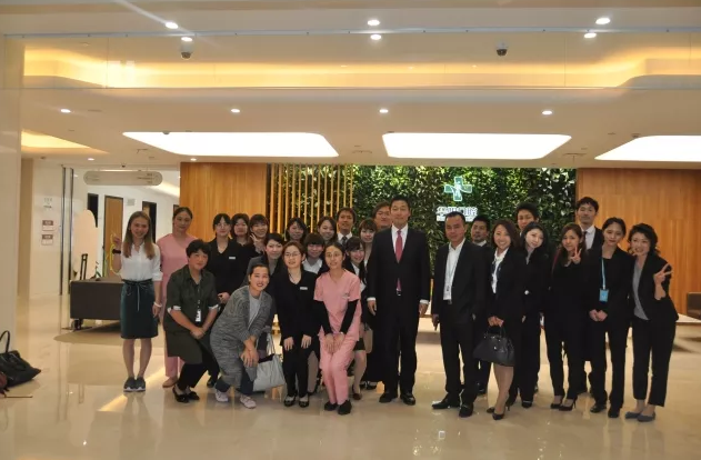 日本worlddent醫(yī)生團(tuán)隊來我院參觀訪問