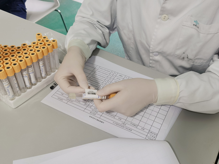 慈溪華陽口腔醫(yī)院全體員工接受核酸檢測，保障安心就診！